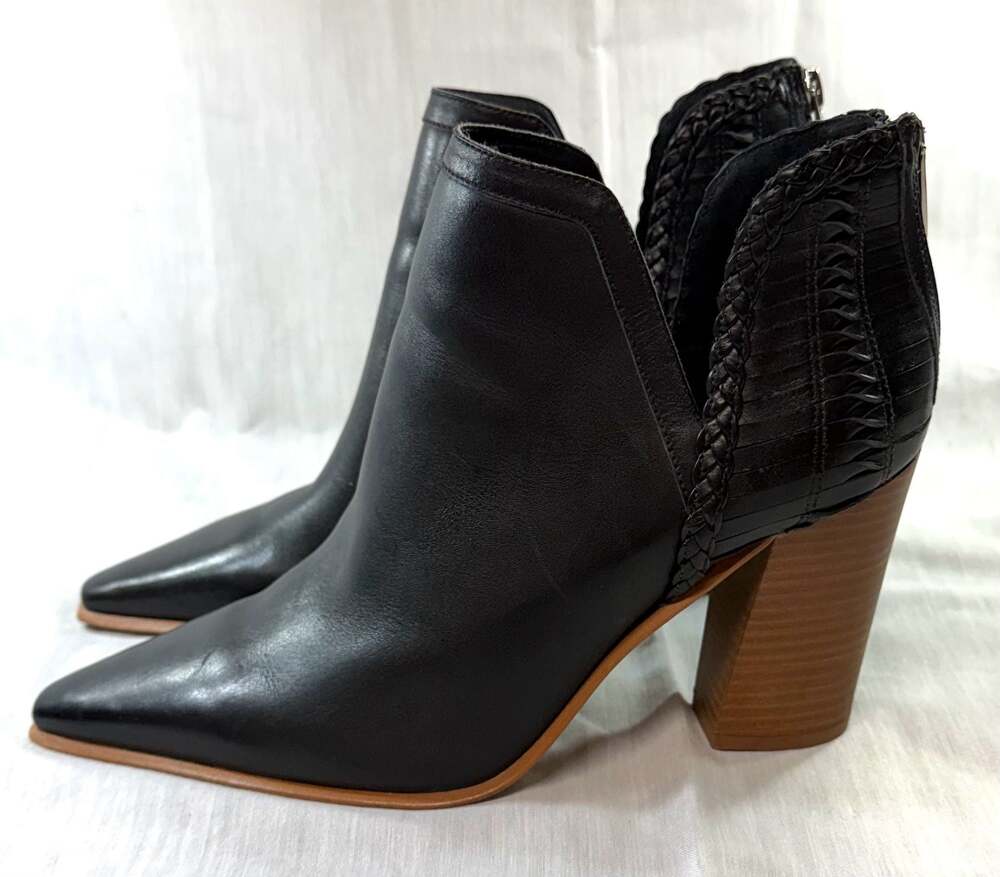 Vince Camuto VC-Delsimba Black Leather Ankle Boots Size 9M - Picture 3 of 6